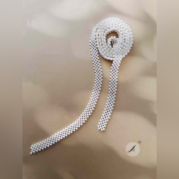 Scarf Pearl Necklace - Picture 6 of 7